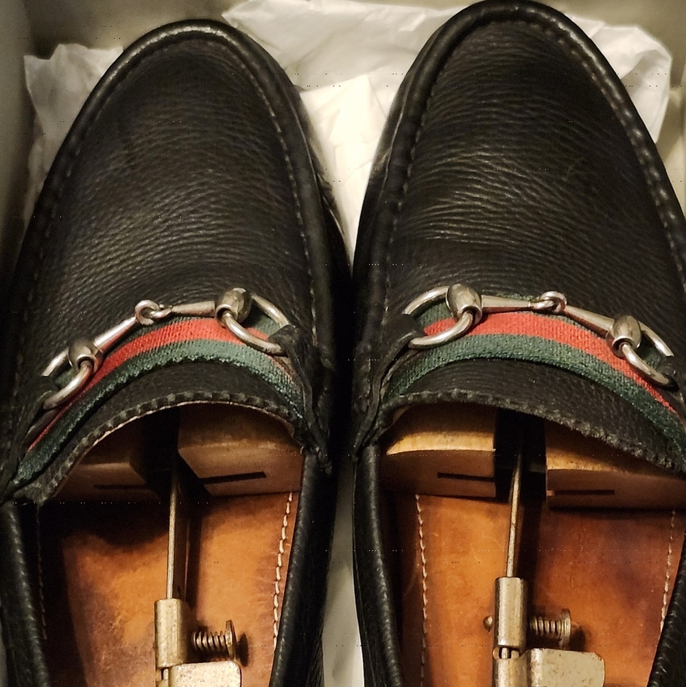 Gucci Black Leather Loafers with Signature Stripes